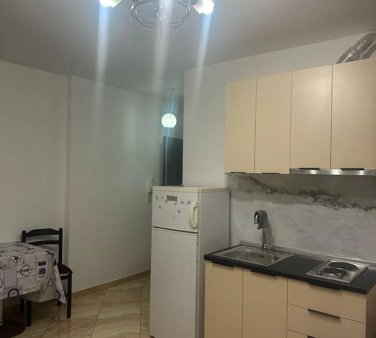 Kokomani Apartments Durrës 0*,